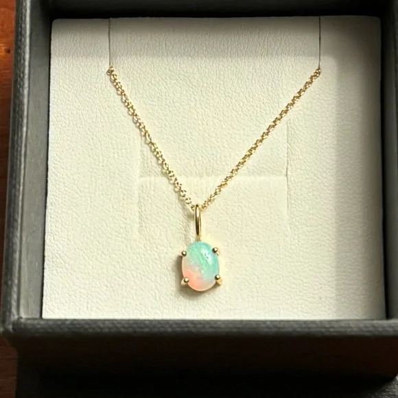 Natural Opal NWOT Necklace 14K yellow gold-filled. NEW. Natural Australian opal. - Picture 2 of 9